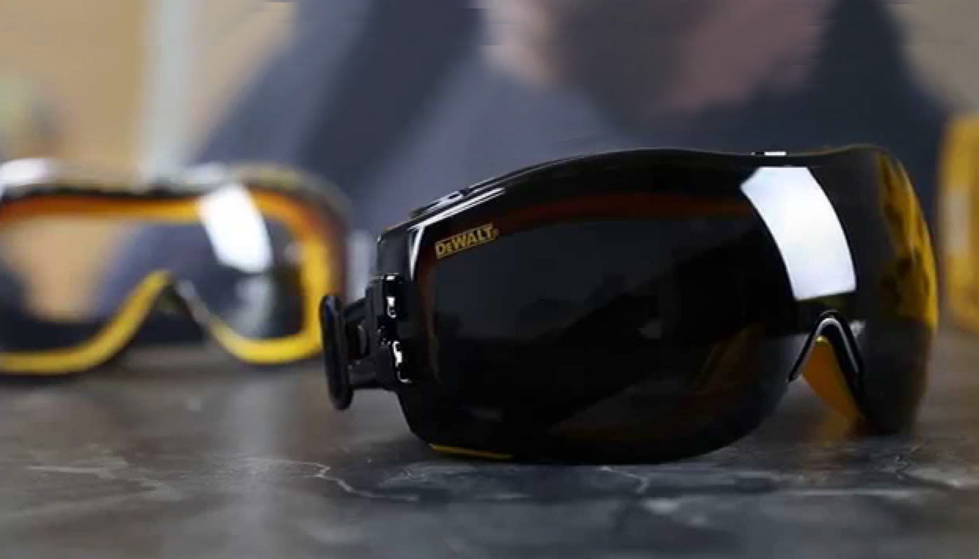 DeWalt Safety Glasses