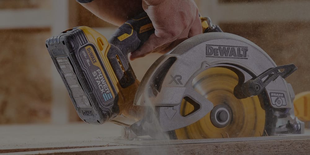 Dewalt best sale tool outlet