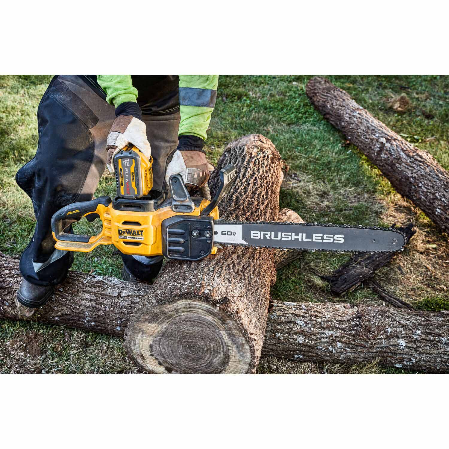 DeWalt DCCS677B 60V MAX* Brushless Cordless 20 in. Chainsaw (Tool Only) - 17