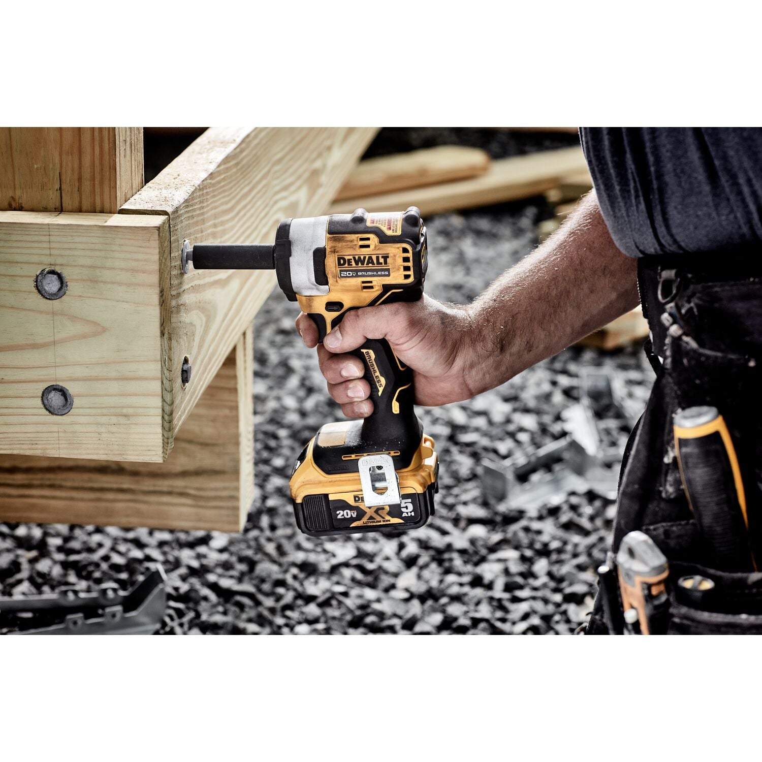 DeWalt DCF913B 20V MAX* 3/8 in. Cordless Impact Wrench with Hog Ring Anvil (Tool Only) - 3