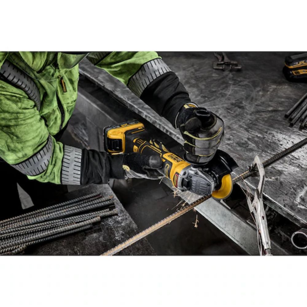 DeWalt DCG410WW1 20V Max* XR Brushless Cordless 4-1/2" - 5"  Angle Grinder Kit with XR POWERPACK - 7