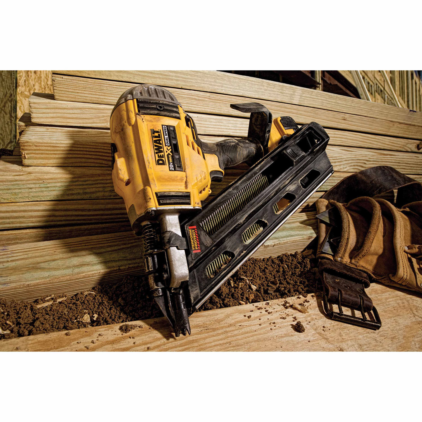 DeWalt DCN692M1 20V MAX* XR Lithium Ion Brushless Dual Speed Framing Nailer - 4