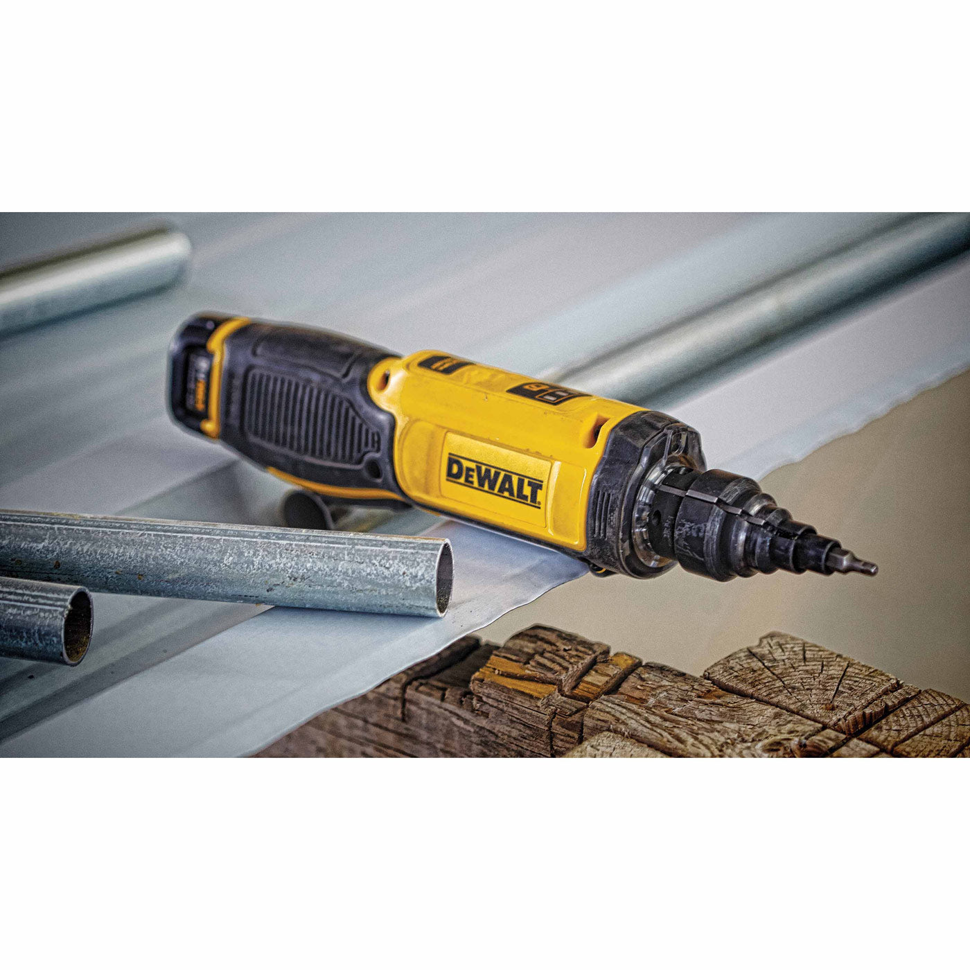 DeWalt DCF681N2 8V MAX Gyroscopic Screwdriver With Conduit Reamer - 2