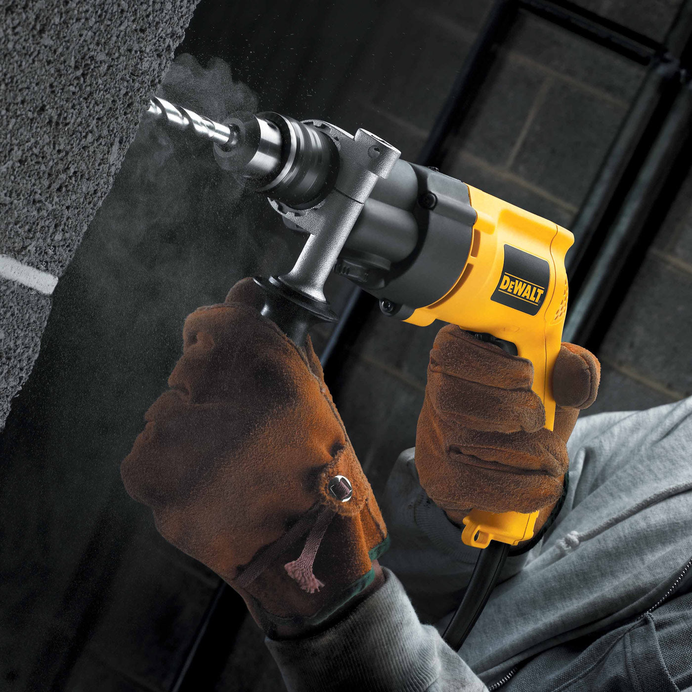 DeWalt DW505 Heavy-Duty 1/2" Variable Speed Dual Range Hammerdrill, Reversible - 4